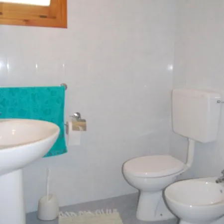 Apartment Beachside Flat With Large Balcony - Beahost *